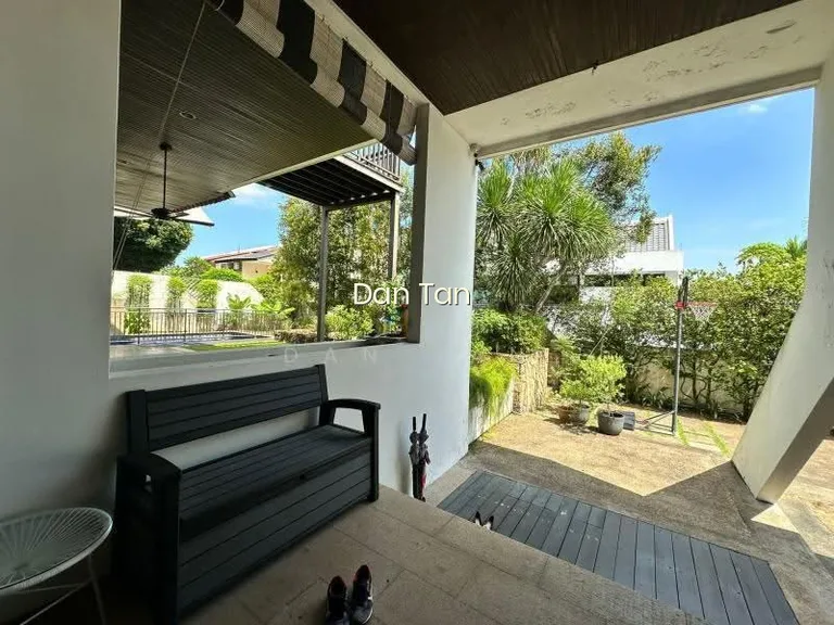 D10 Bungalow Coronation 97XXSQFT $18XXPSF $18MIL image 1 of 3