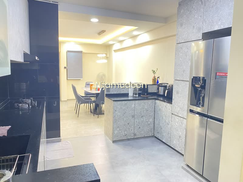 892A WOODLANDS DRIVE 50 photo 4