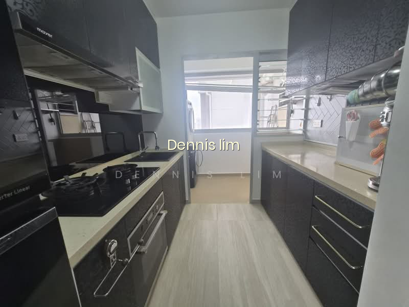 95B HENDERSON ROAD photo 5