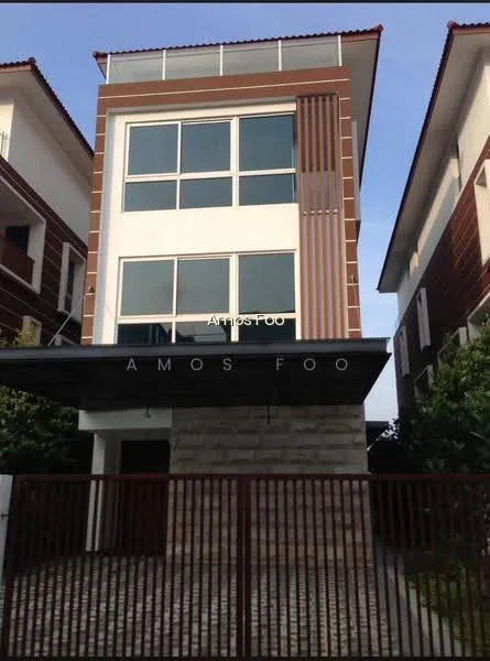Wak Hassan Drive image 1 of 10
