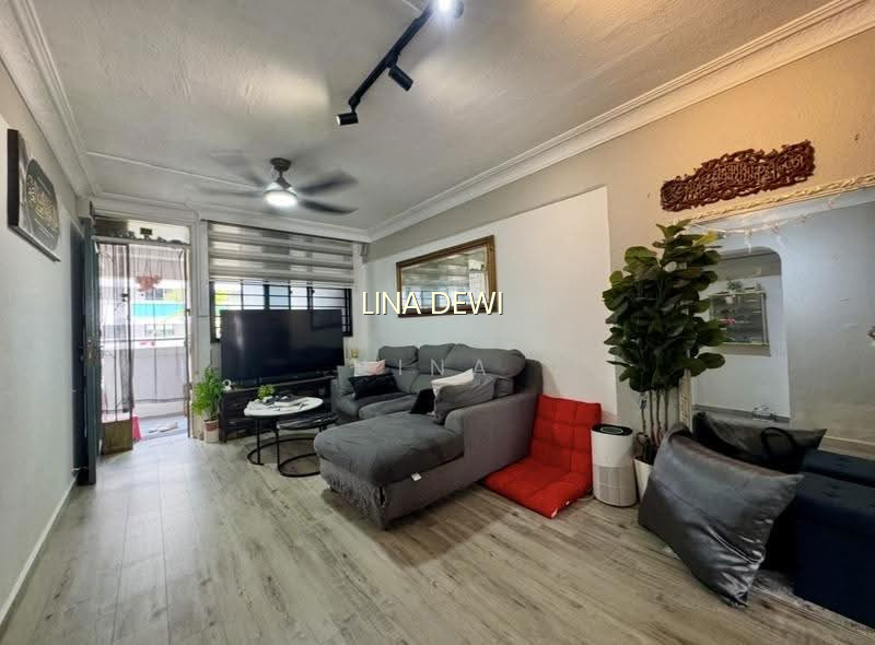 172 YISHUN AVENUE 7