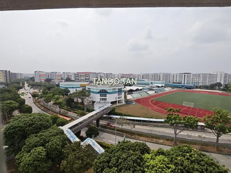 390 TAMPINES AVENUE 7 photo 2