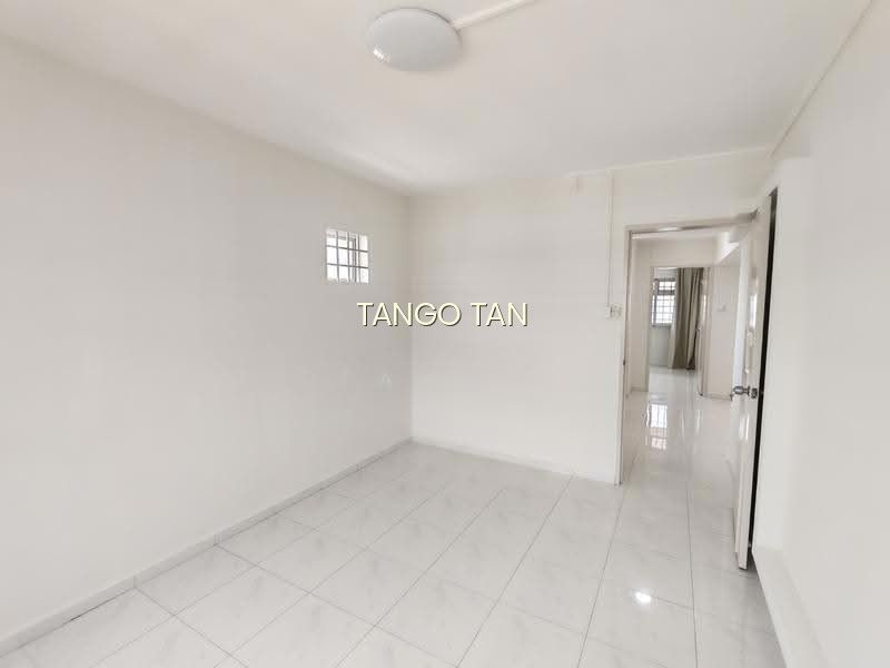 390 TAMPINES AVENUE 7 photo 4
