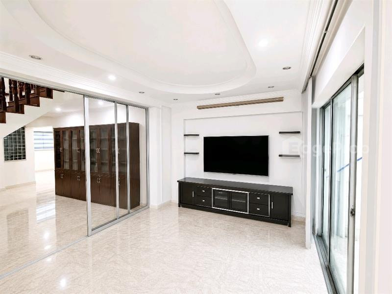 717 BEDOK RESERVOIR ROAD photo 2