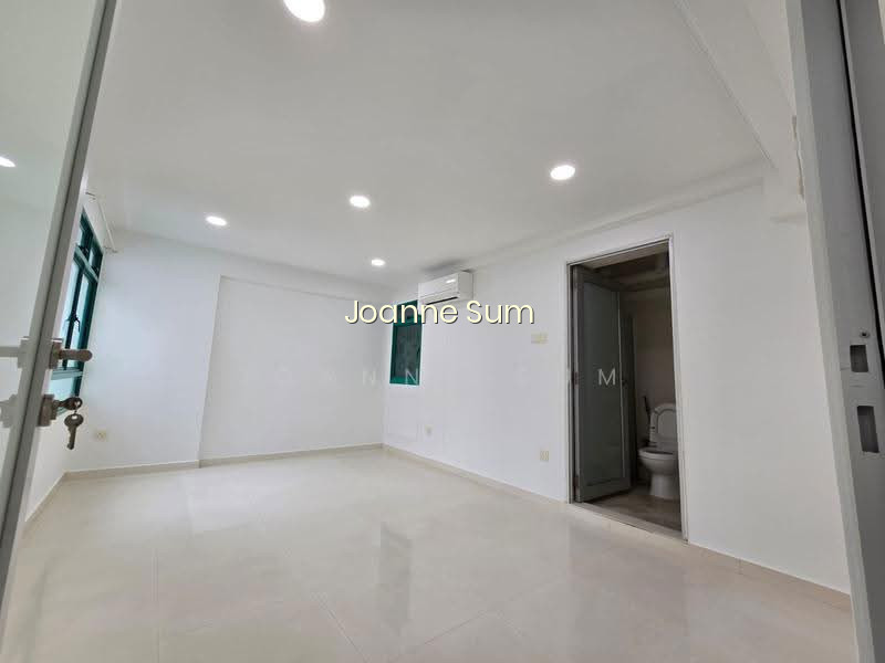 354D ADMIRALTY DRIVE photo 6