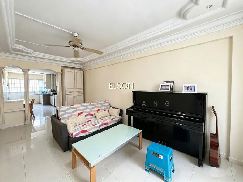 180 ANG MO KIO AVENUE 5 image 1 of 10