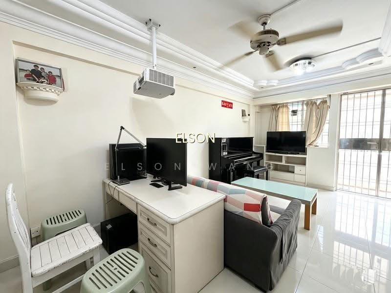 180 ANG MO KIO AVENUE 5 photo 2
