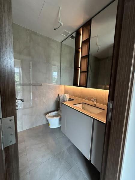 GRAND DUNMAN image 1 of 10