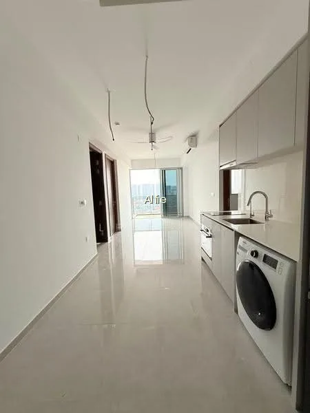 Grand Dunman image 1 of 10