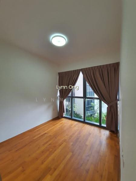 SOPHIA HILLS photo 5