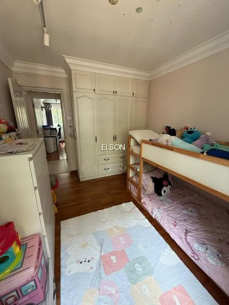 847 WOODLANDS STREET 82 photo 6