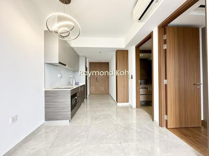 STIRLING RESIDENCES photo 2
