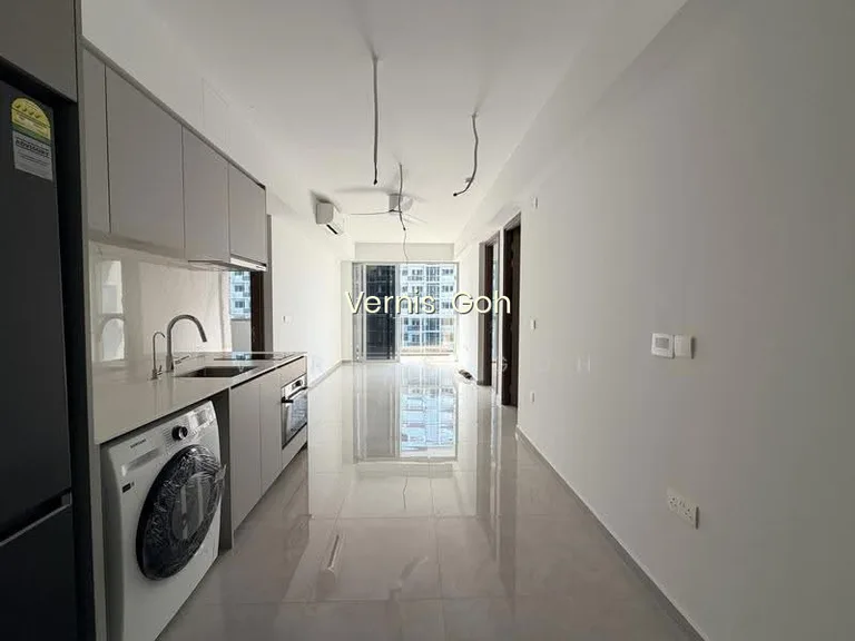 Grand Dunman image 1 of 10