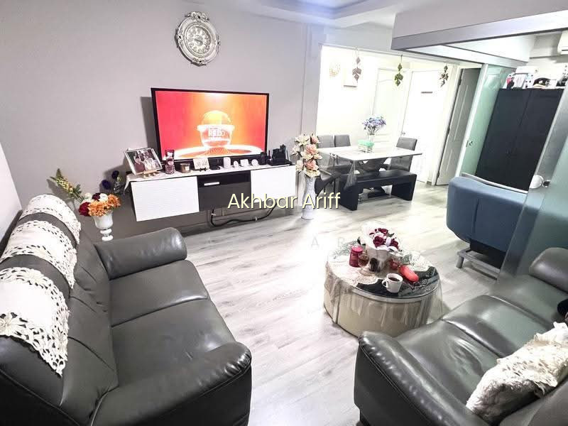 194 RIVERVALE DRIVE photo 2
