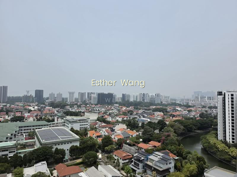Grand Dunman image 1 of 10