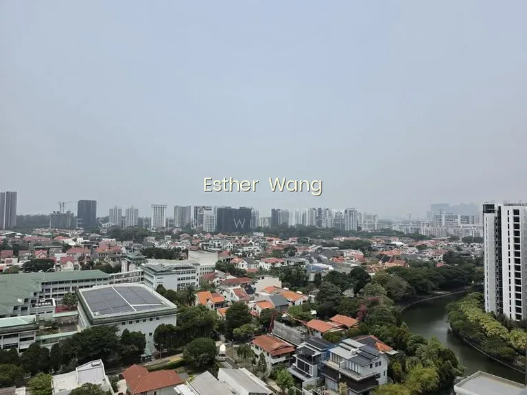 Grand Dunman image 1 of 10