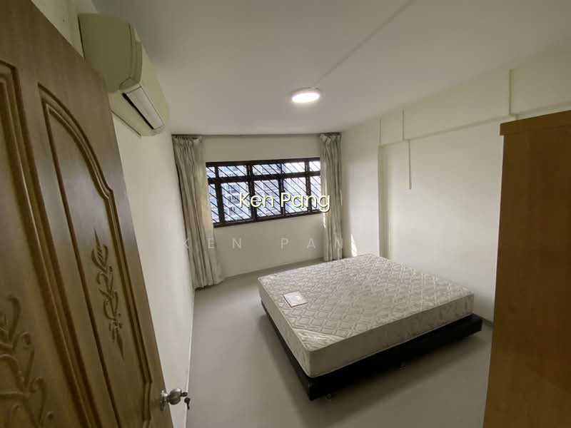 710 ANG MO KIO AVENUE 8 photo 4