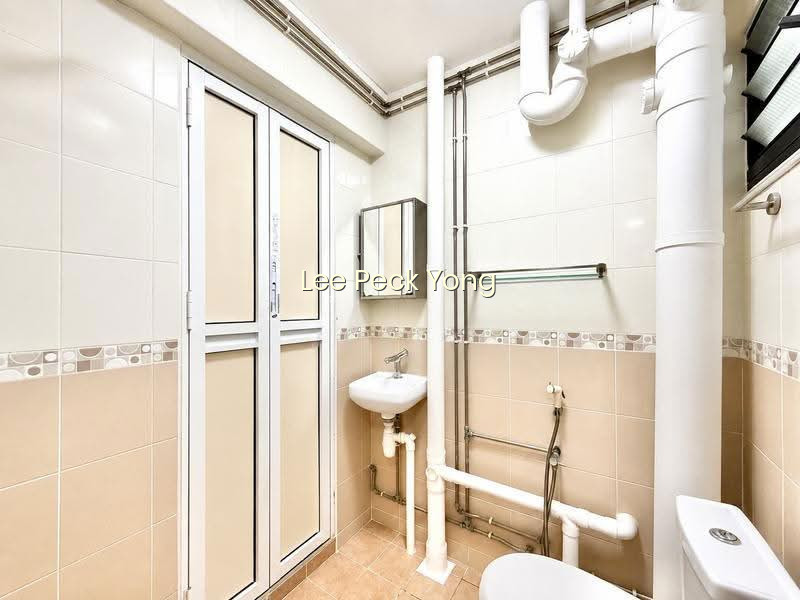 462 CRAWFORD LANE photo 4