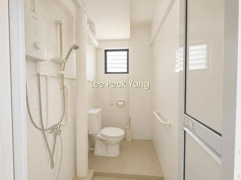 Potong Pasir photo 4
