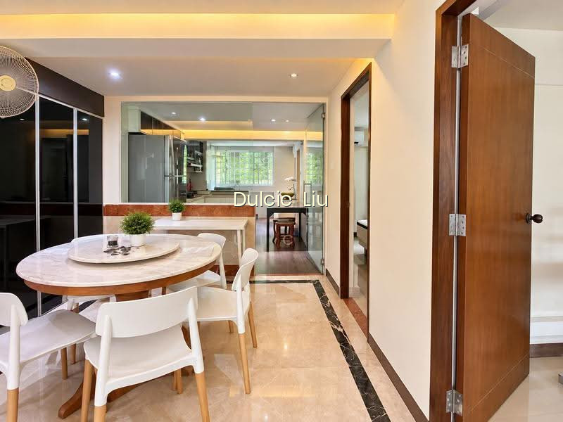 42 TELOK BLANGAH RISE photo 3
