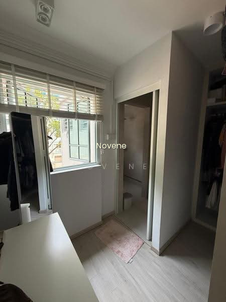 847 WOODLANDS STREET 82 photo 3