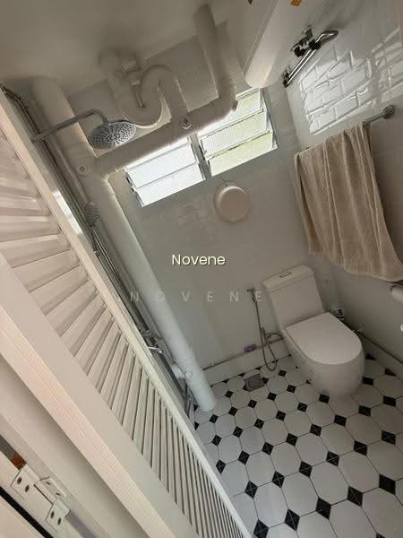 847 WOODLANDS STREET 82 photo 4