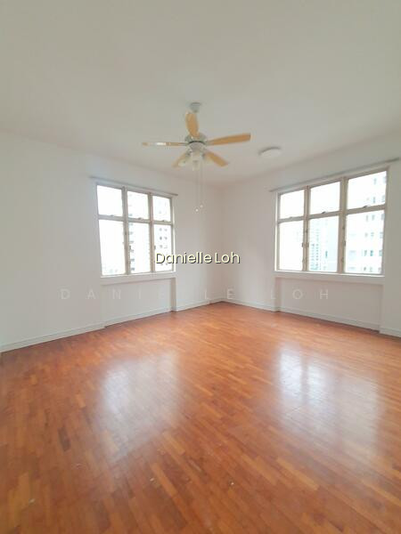 Leonie Condotel photo 3