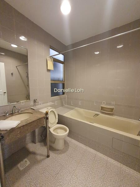 Leonie Condotel photo 6