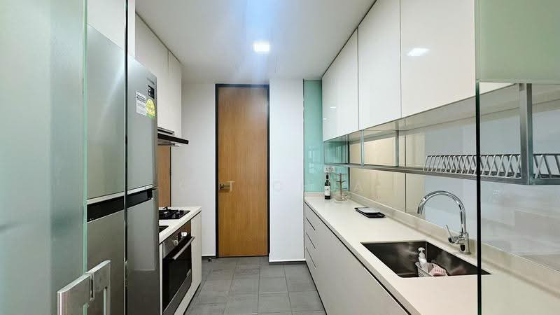 Newton Suites photo 6