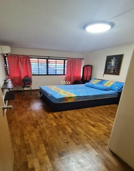 683 TESSENSOHN ROAD image 1 of 10