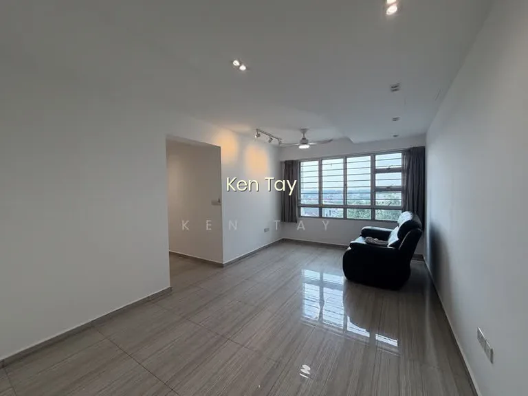 451B Sengkang West Way image 1 of 9
