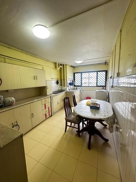 319 HOUGANG AVENUE 5 photo 2