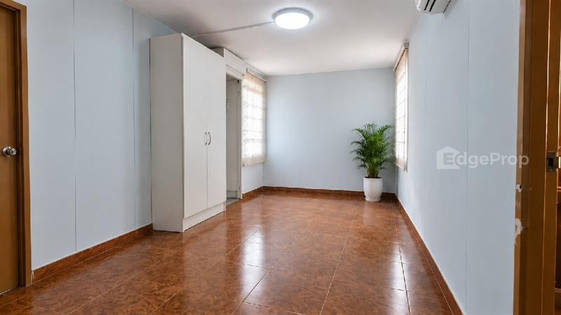 923 HOUGANG AVENUE 9 photo 2