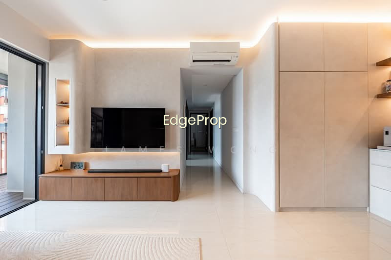 RIVERFRONT RESIDENCES photo 4