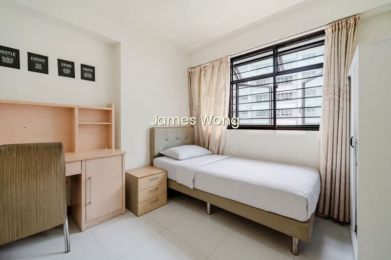 180C BOON LAY DRIVE photo 5
