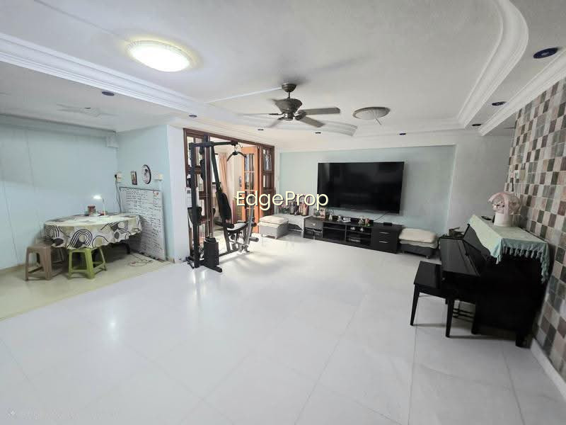 962 HOUGANG AVENUE 9 image 1 of 10