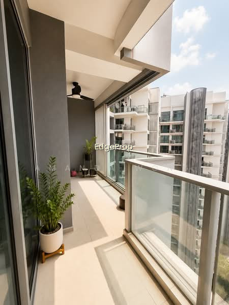 THOMSON GRAND photo 6