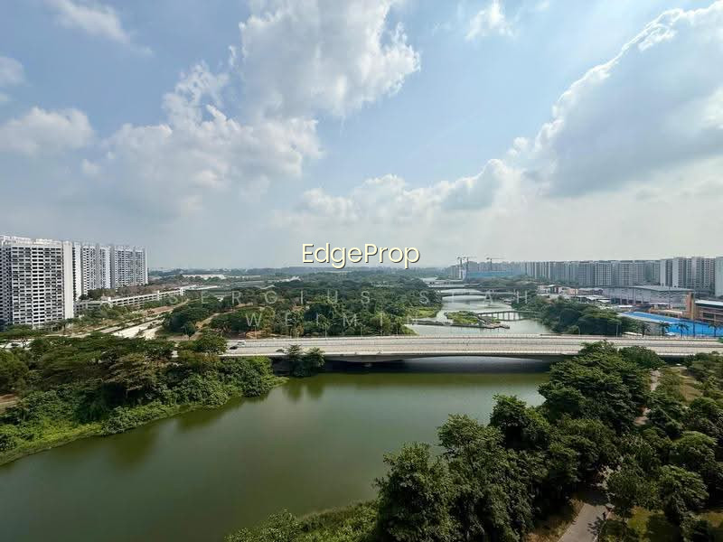 RIVERCOVE RESIDENCES EC photo 2