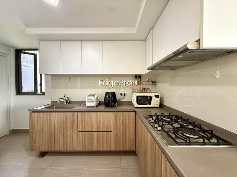 RIVERCOVE RESIDENCES EC photo 6