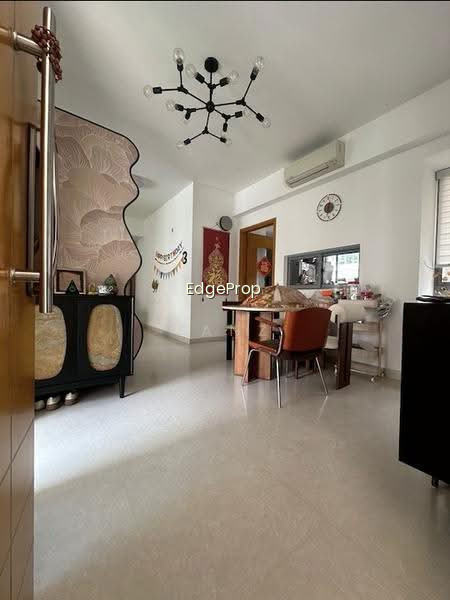 WATERFORD RESIDENCE photo 3