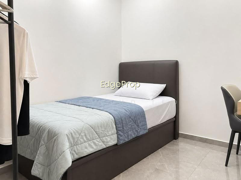 MAYFAIR GARDENS photo 4