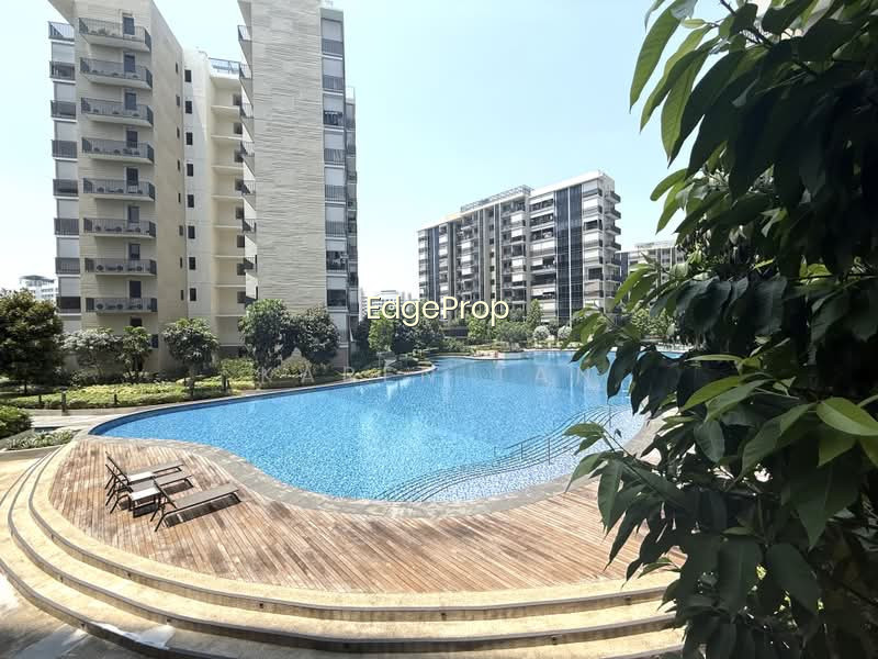 SENGKANG GRAND RESIDENCES photo 2