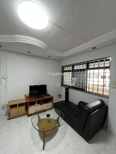 409 SEMBAWANG DRIVE image 1 of 10