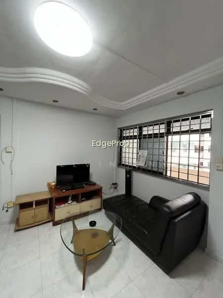 409 Sembawang Drive image 1 of 10