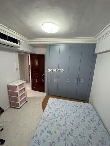 409 SEMBAWANG DRIVE photo 2