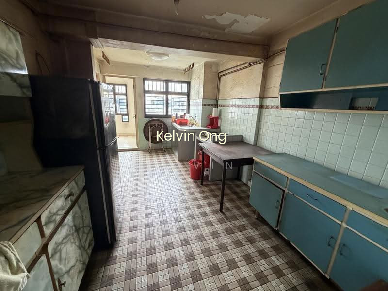 86 WHAMPOA DRIVE photo 2