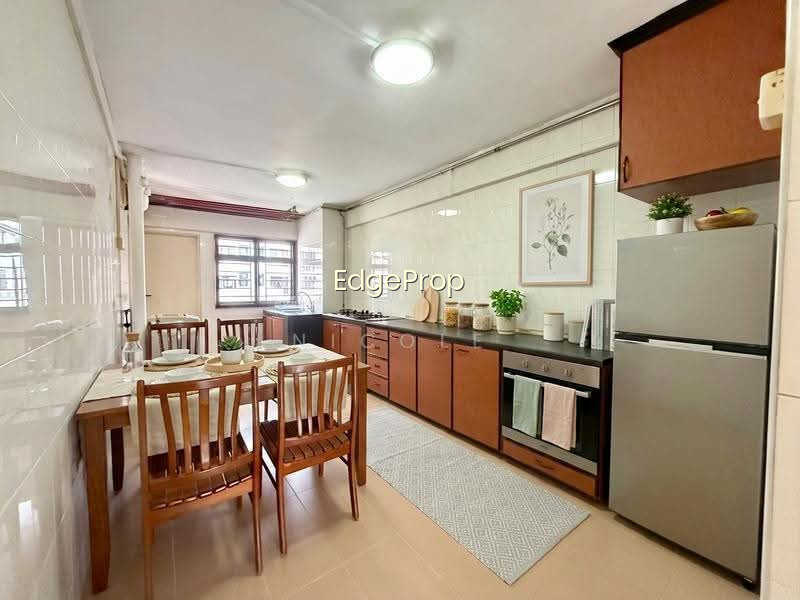 425 ANG MO KIO AVENUE 3 photo 2