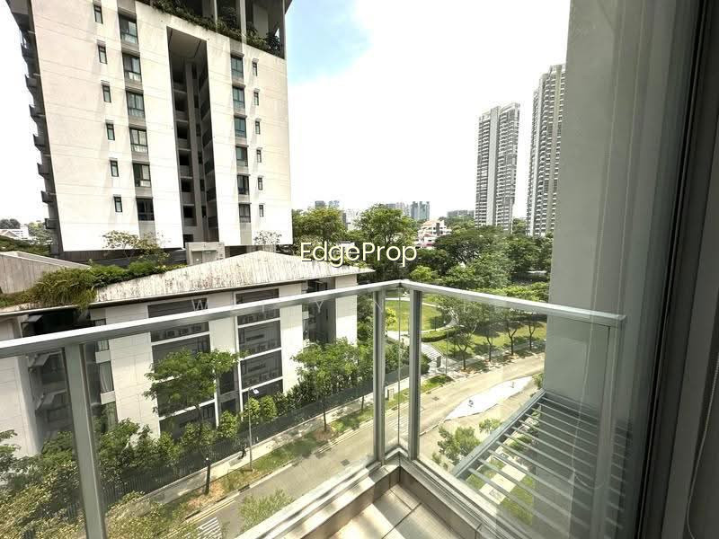 Regency Suites photo 2