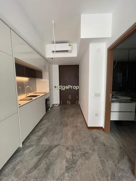 FOURTH AVENUE RESIDENCES photo 2