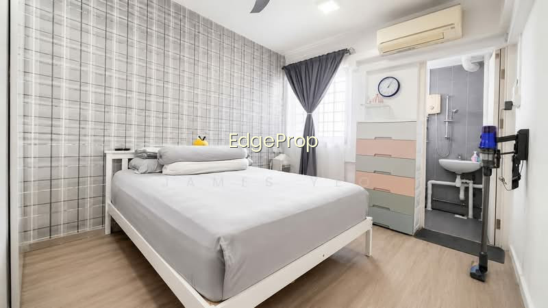 536 JURONG WEST STREET 52 photo 3